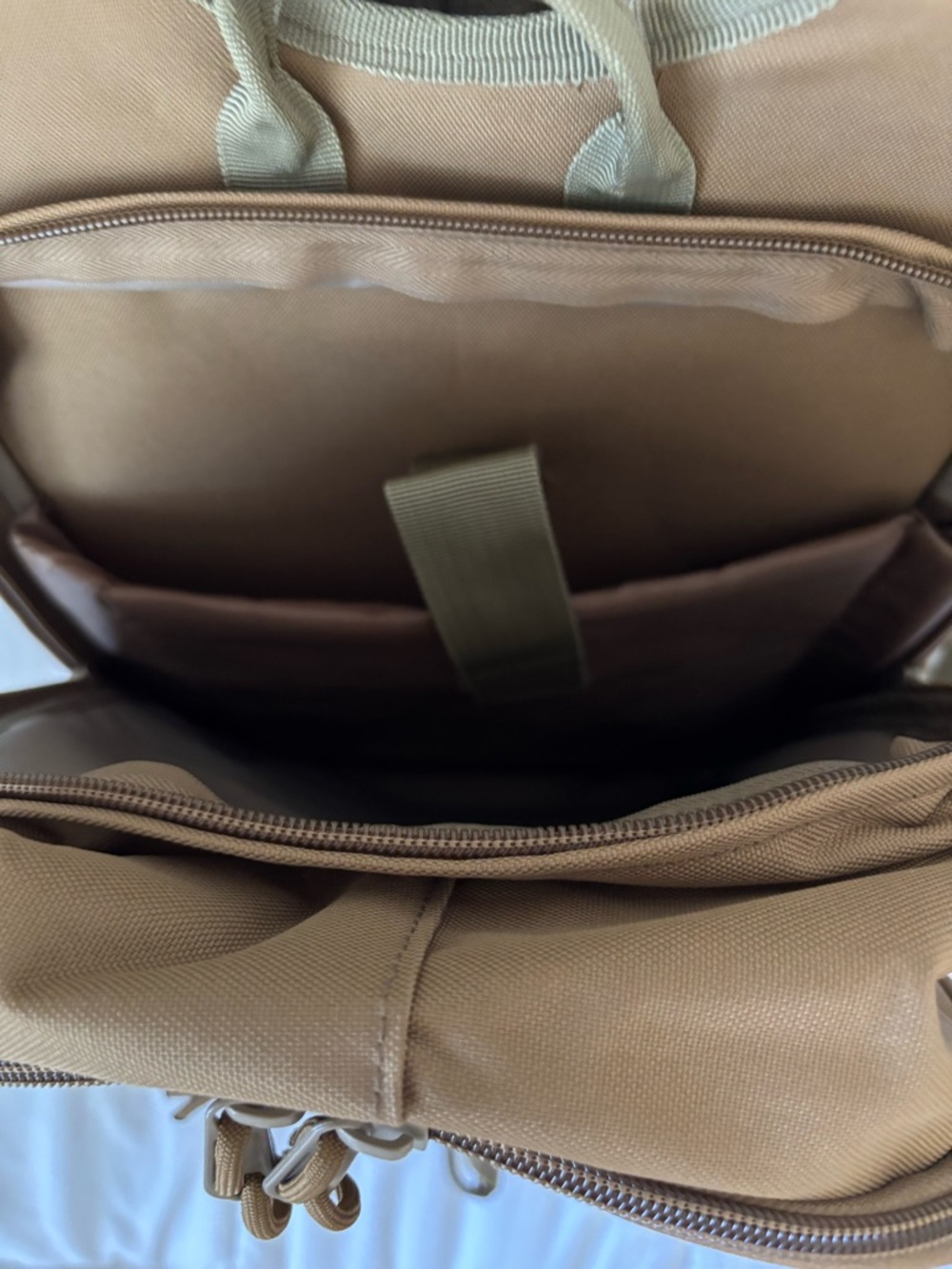 Tactical Military Style Army Brown Backpack New Without Tags - Picture 4 of 10